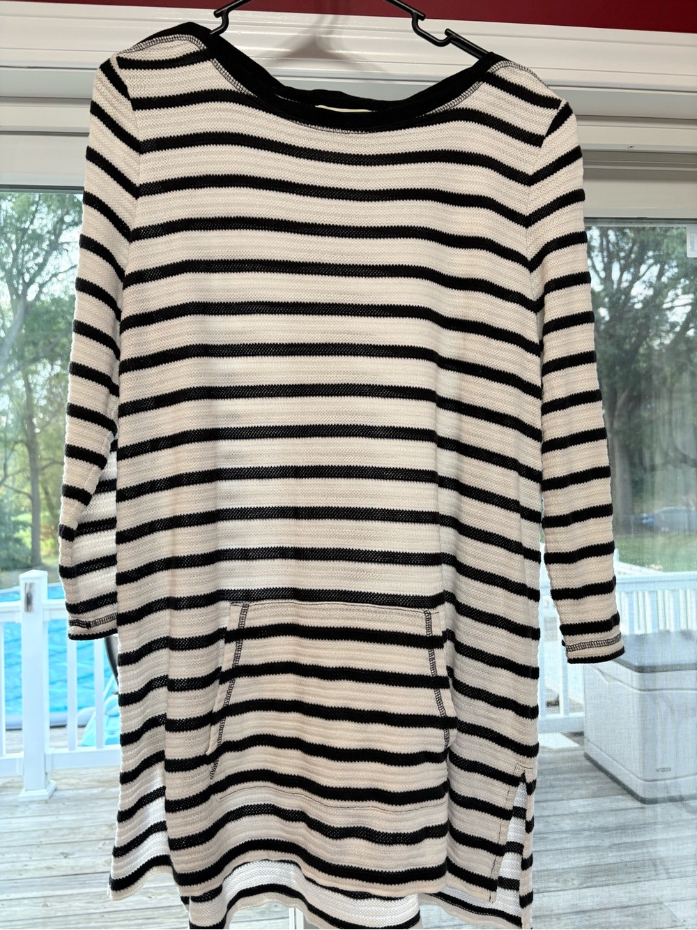 Liz Claiborne Black and White Striped Scoop Neck Tunic